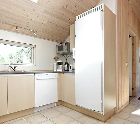 Four-bedroom Holiday In 9 Casa vacanze